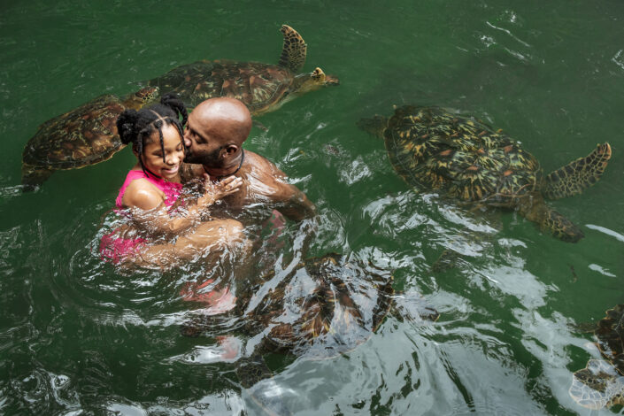 ade-and-gina-zanzibar-travel-photographer-daughter