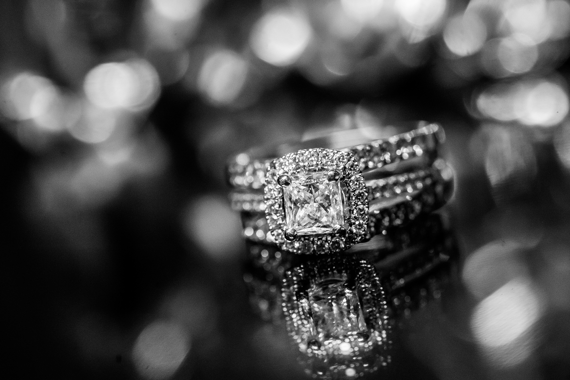 black-and-white-wedding-ring-pic